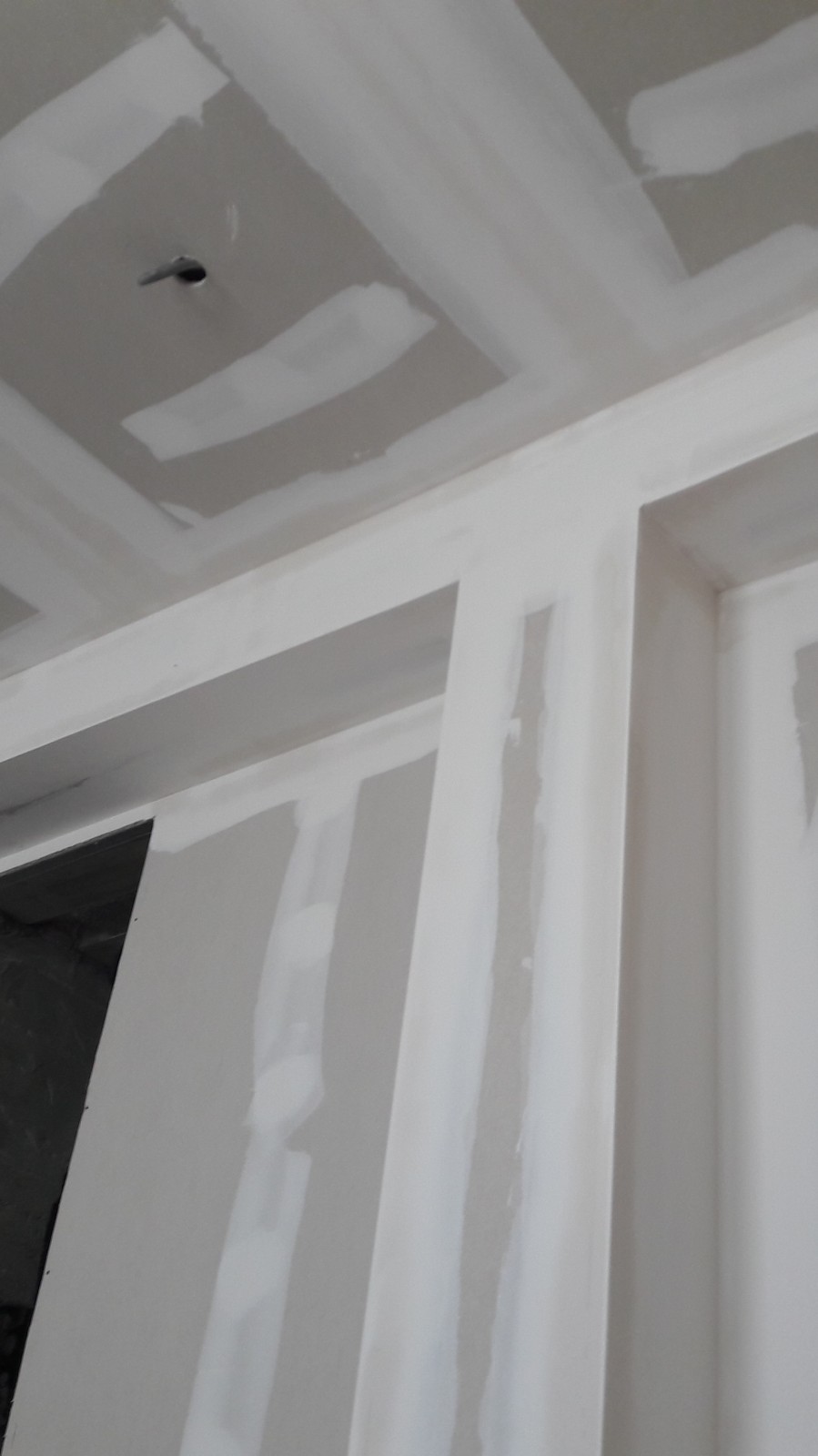 Devis peinture extérieur façade Alès dans le Gard