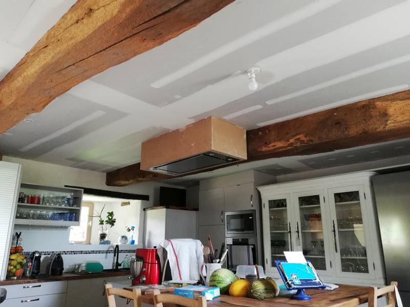 Rénovation des murs abîmés ou fissurés Nîmes dans le Gard