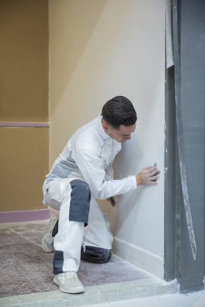 Travaux de Plaquiste Abordable dans une Maison à Nîmes