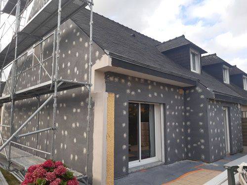 Ravalement de façade avec isolation extérieur à Nîmes